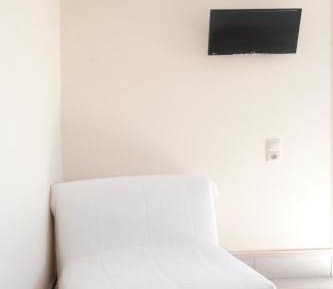 Studio with Garden View