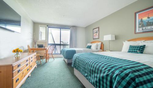 Village View Two Queen Beds With Balcony