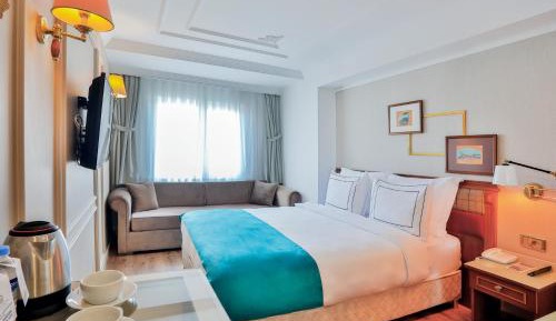 Superior Triple Room