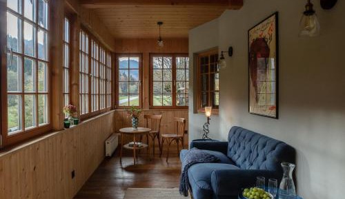 Deluxe King Suite