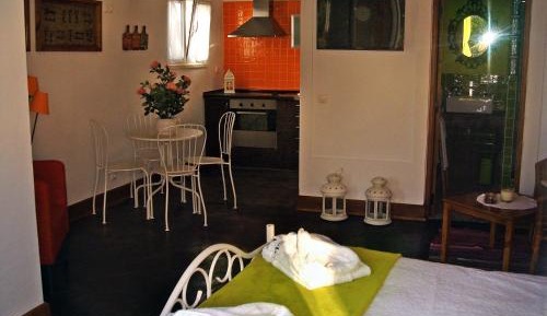 Suite with Patio and Kitchen