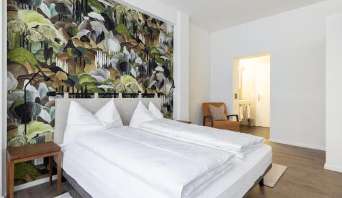 Large Studio - Ground Floor