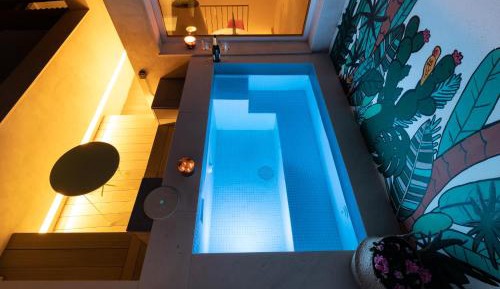 Penthouse Apartment with Private Pool 3