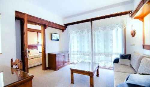 Deluxe Suite with Sea View