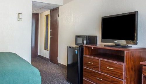 Standard Room with Two Double Beds - Non-Smoking