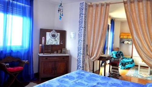 Large Quadruple Room with Shared Bathroom