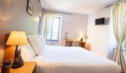Suite with Garden View