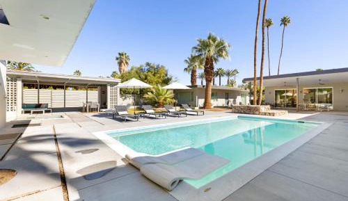 Four-Bedroom Vacation Home