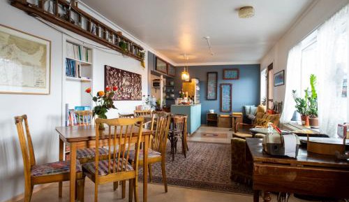 Single Room with Shared Bathroom