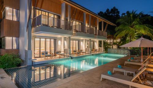 Estate Pool Access (Adult Only)