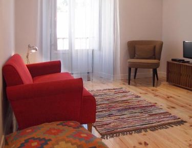 Loft One bedroom Apartment ( 2 adults)