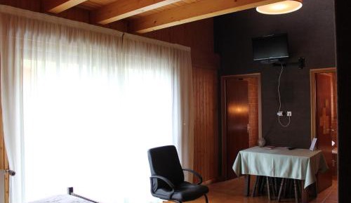 Family Room (4 Adults)