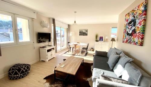 Two-Bedroom Apartment with Balcony