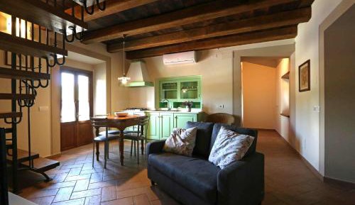 Two-Bedroom Apartment - Split Level