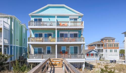Five Bedroom Holiday Home