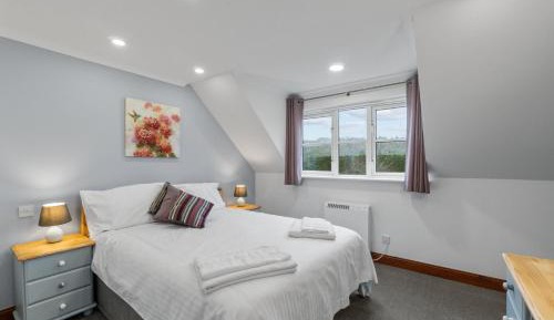 1 Bedroom Elm Cottage