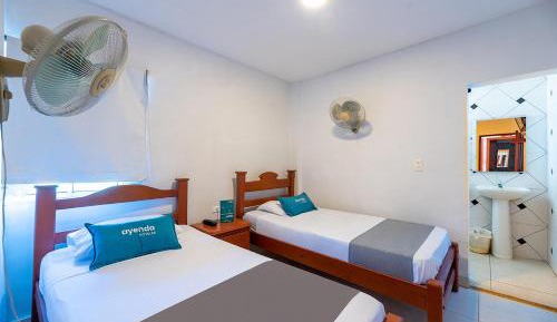 Standard Twin Room