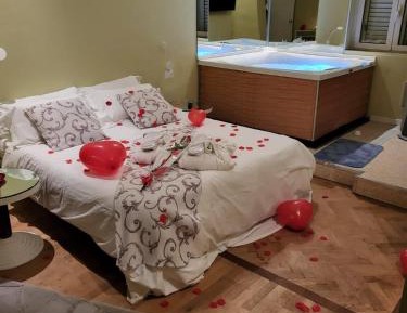 Queen Room with Spa Bath