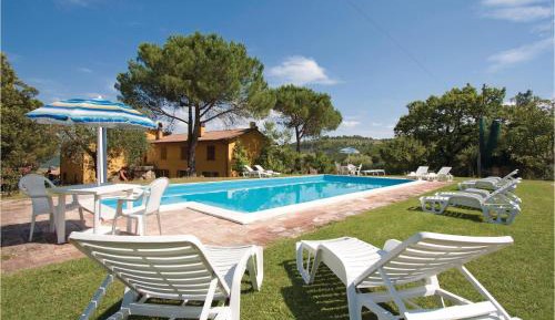 Three-Bedroom Holiday Home 