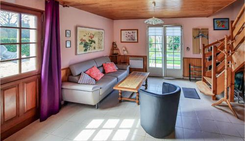 Two-Bedroom Holiday Home