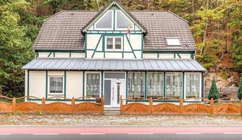 Four-Bedroom Holiday Home