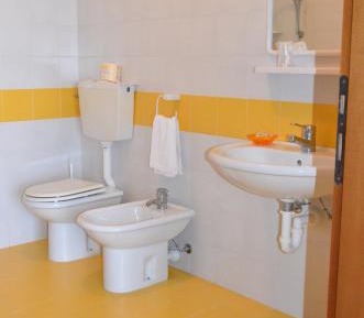 Economy Triple Room