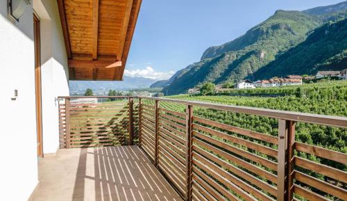 Superior One-Bedroom Apartment with Balcony