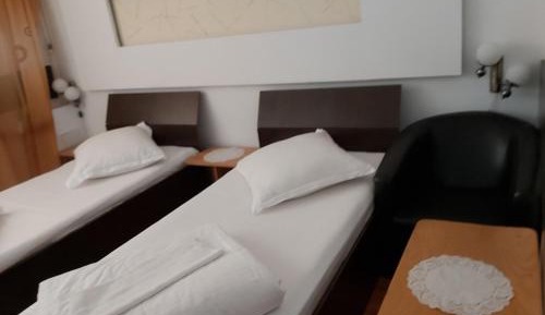 Deluxe Double or Twin Room with Garden View