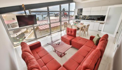Family Room with Sea View