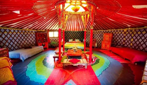 Family Room with Garden View