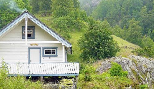 Three-Bedroom Vacation Home 