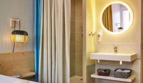 Classic Double Room with Garden View