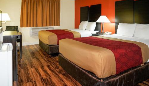 Double Room with Two Double Beds - Accessible/Non-Smoking