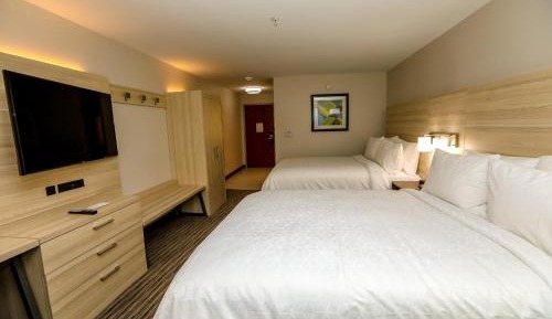 Standard Room with Two Queen Beds