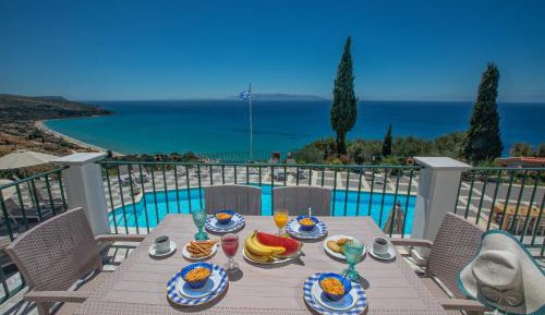 Two-Bedroom Apartment (4 Adults + 2 Children)