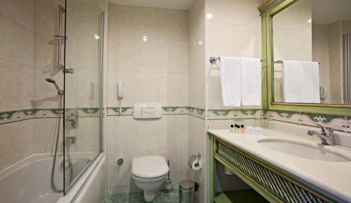 Double or Twin Room with Sea View