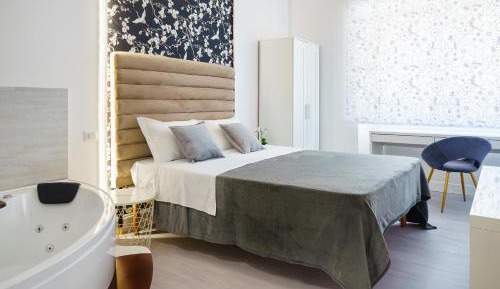 Double Room with Spa Bath