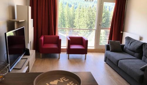 Prestige One-Bedroom Apartment (6 People)