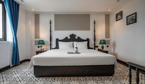 Essence Suite With Quite View