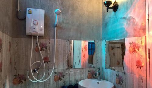 Family Room with Mountain View