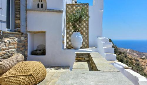 Two Bedroom Traditional House Sea View