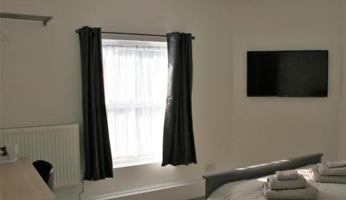 Standard Double Room with Shared Bathroom