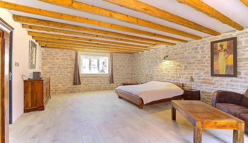 Suite with River View