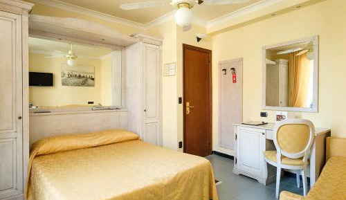 Economy Double or Twin Room