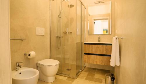 Single Room with Private Bathroom