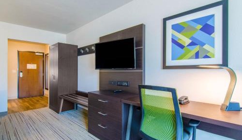 Suite with Mobility Accessible Trans Shower