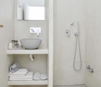 Studio (2 Adults)
