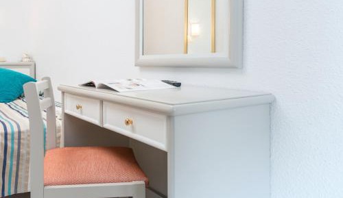 Twin Room with City View