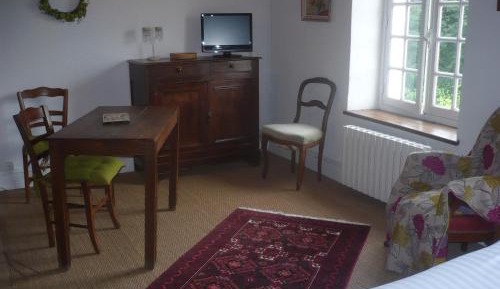Classic Double Room - Le Bouquinage