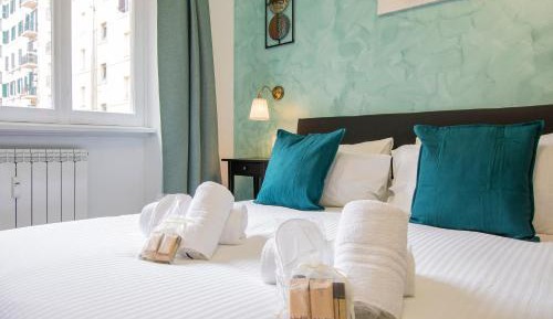 Deluxe Double Room with Shower